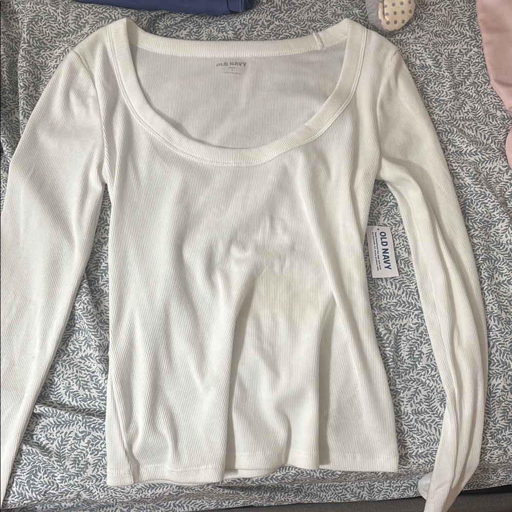 Old Navy Women's Cream Ribbed Long Sleeve